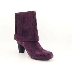 NIB Born Chianti suede boots size 6 Burgundy